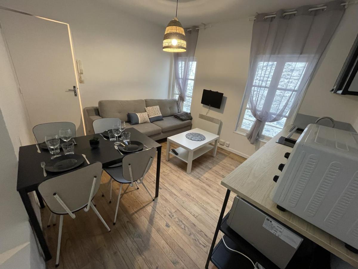 Saphir, Hyper Centre Ville Au Calme Au Fond D'Une Impasse Caen Exterior foto